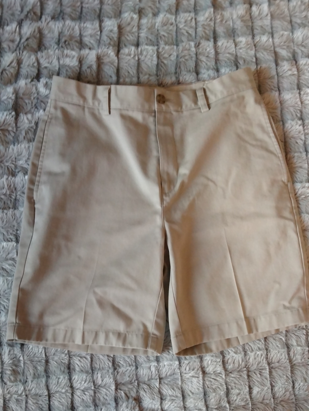 L.L. Bean Cream Cotton Shorts with Green Logo